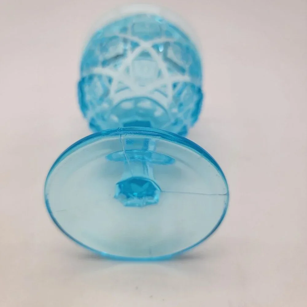 Vintage Viking Glass Ice Blue Diamond & Daisy Pattern Goblet - Picture 4 of 6